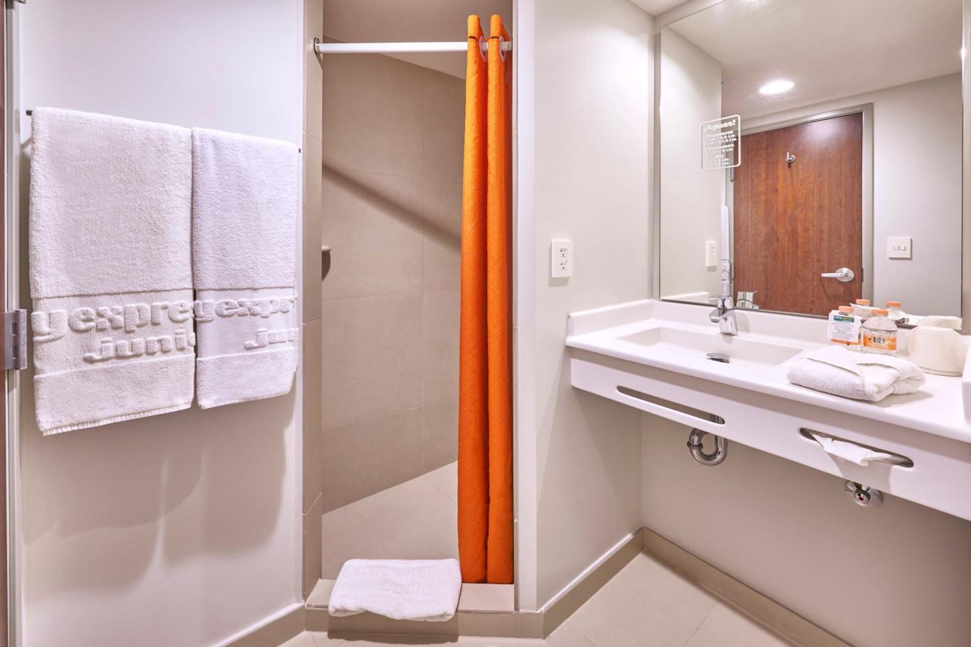 City Express Junior By Marriott Ciudad De Mexico Sullivan エクステリア 写真
